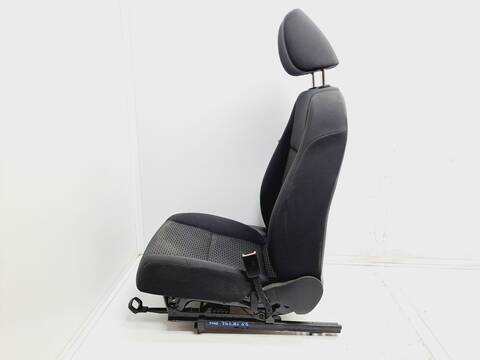 Foto 4ª: Asiento Delantero Derecho Volkswagen Golf 102CV 75KW [CGG] (2011)