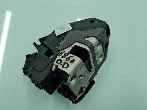 Cerradura Puerta Delantera Derecha Ford Tourneo TITANIUM 101CV 74KW