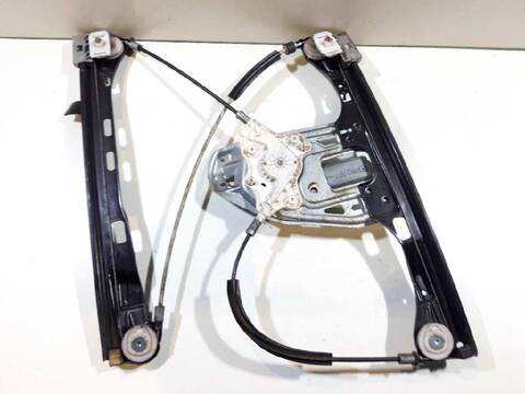 Foto 2ª: Elevalunas Eléctrico Delantero Derecho Mercedes Clase C 160 C 220 T CDI LA) 203.208) 150CV 110KW FAMILIAR [OM646963] (2003)