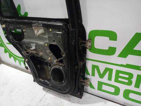 Foto 2ª: Puerta Trasera Izquierda Kia Sorento 2.5 CRDI 170CV [D4CB] (2002)