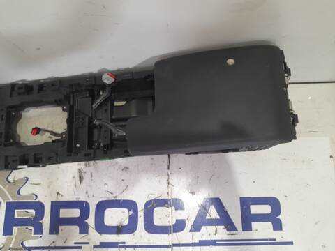 Foto 2ª: Consola Central Jaguar XE 2.0 DIESEL CAT 180CV 132KW (2014)