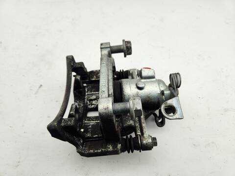 Foto 4ª: Pedal Embrague Volkswagen Transporter T6.1 TRANSPORTER FURGON SH) [DNAB] (2024)