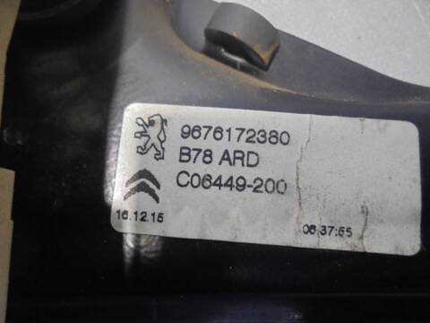Foto 4ª: Elevalunas Manual Trasero Derecho Citroen C4 EXCLUSIVE PICASSO 150CV 110KW [AH01] (2016)