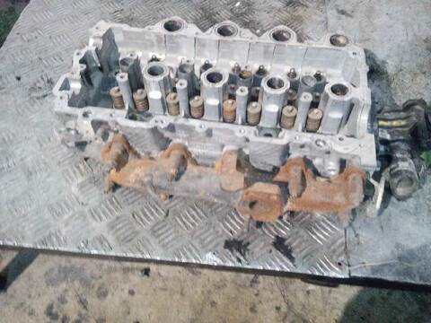 Foto 1ª: Culata Citroen C4 1.6 16V HDI BERLINA 90CV 66KW (2004)