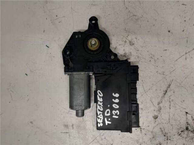 Elevalunas Eléctrico Trasero Derecho Seat Exeo 2.0 SPORT [2.0 LTR. - 105 KW TDI]