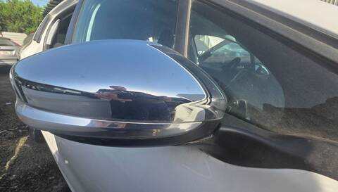 Foto 2ª: Retrovisor Derecho Peugeot 208 STYLE 82CV 60KW (2019)