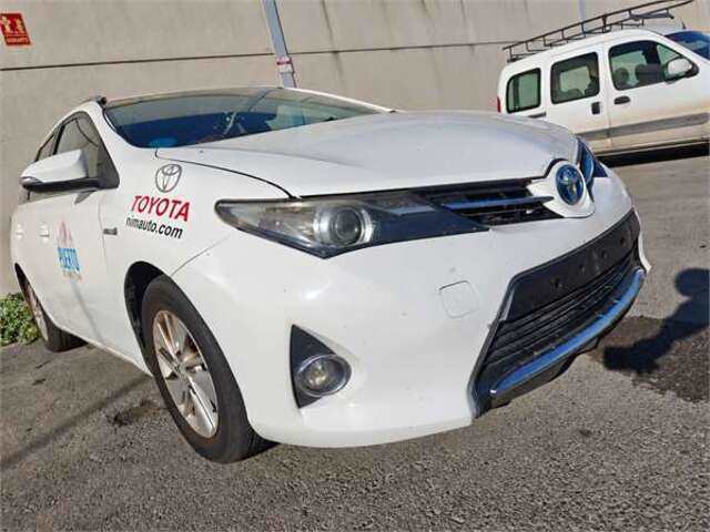 Foto 2ª: Paragolpes Delantero Toyota Auris 1.8 HYBRID ACTIVE [1.8 LTR. - 73 KW 16V CAT (HÍBRIDO)] [2ZR]
