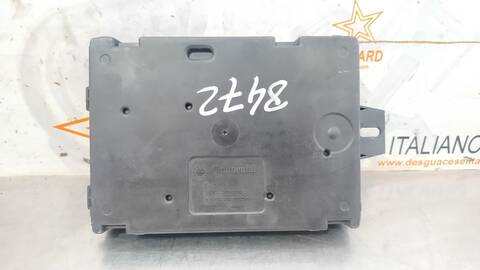 Foto 2ª: Caja Reles Fusibles Dacia Sandero STEPWAY ESSENTIAL 101CV 74KW [H4DD4] (2020)