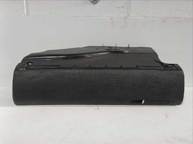 Guantera Audi A4 1.9 TDI 130CV