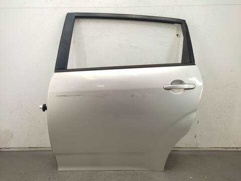 Puerta Trasera Izquierda Toyota Corolla 1.8 ZNR11_) 129CV 95KW