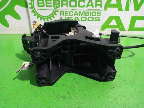 Foto 3ª: Palanca de Cambio Nissan Juke ACENTA 117CV 86KW [HR16DE] (2012)
