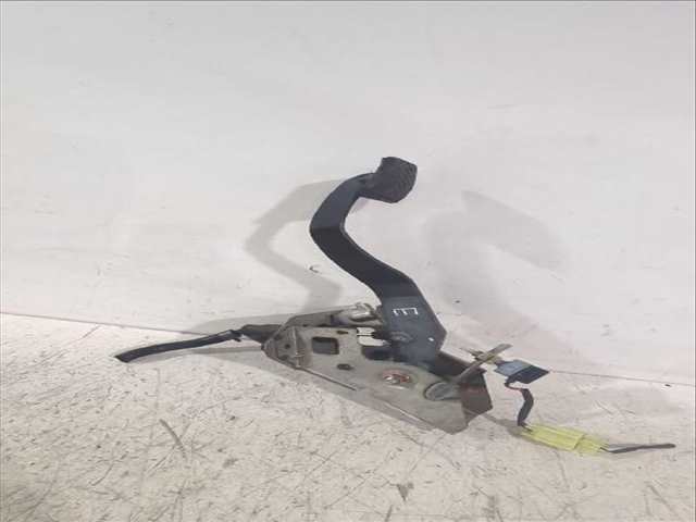 Foto 2ª: Pedal Embrague Hyundai Tucson 2.0 CRDI 113CV [D4EA] (2004)