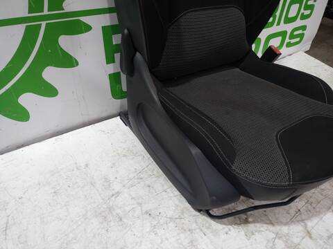 Foto 2ª: Asiento Delantero Derecho Citroen C3 EXCLUSIVE 68CV 50KW [8HZDV4TD] (2014)