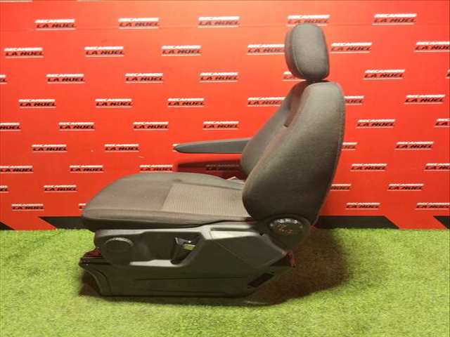 Foto 3ª: Asiento Delantero Izquierdo Ford Transit 2.0 ECOBLUE 130CV 96KW FURGONETA [BKFA,BKFB,YMF6,YMFA,YMFB,YMFS] (2019)