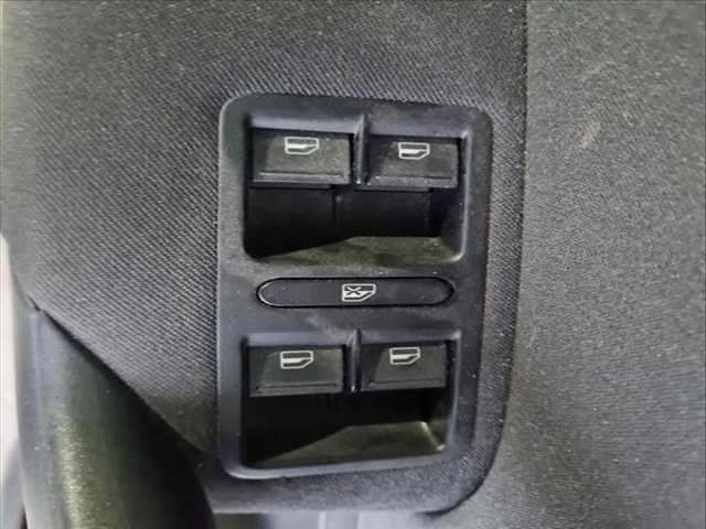 Botonera Elevalunas Volkswagen Polo ADVANCE 90CV 66KW