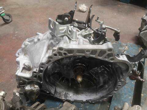 Foto 1ª: Caja Cambios Toyota Avensis 1ADFTV (2008)