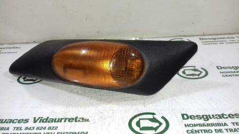 Foto 2ª: Piloto Lateral Izquierdo Iveco Camion D 35S12 [F1AE0481B A] (2004)