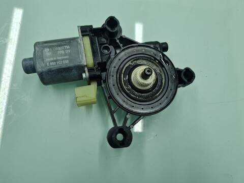 Elevalunas Eléctrico Trasero Derecho Volkswagen Touran ADVANCE BMT 150CV 110KW