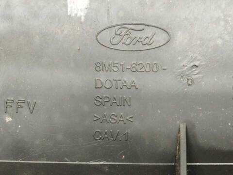 Foto 3ª: Rejilla Delantera Ford Focus TREND TURNIER 115CV 85KW [KKDA] (2008)