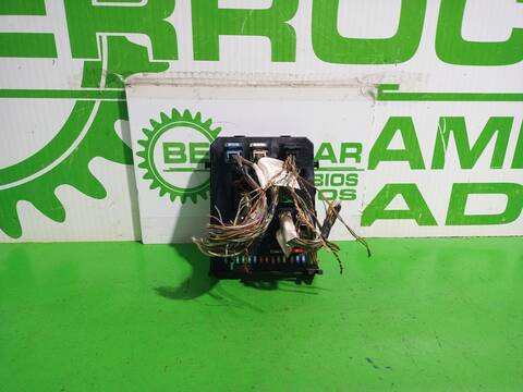 Caja Reles Fusibles Citroen C4 COLLECTION BERLINA 90CV 66KW