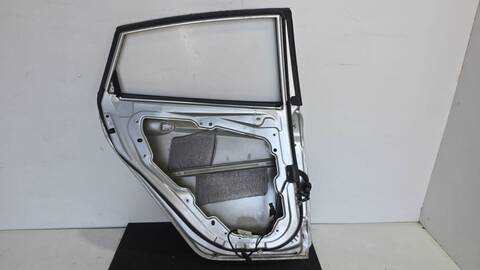 Foto 2ª: Puerta Trasera Izquierda Ford Fiesta TREND 82CV 60KW (2011)