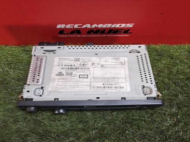 Foto 3ª: Sistema Audio Radio CD Renault Master 2.3 DCI 125 FWD FV0C FV0D FV0G FV0H FV0J FV0K) 125CV 92KW FURGONETA [M9T 670,M9T 672,M9T 676,M9T 678,M9T 680,M9T 870,M9] (2013)