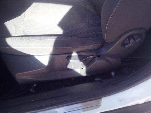 Foto 4ª: Asiento Delantero Izquierdo Ford Focus TITANIUM 125CV 92KW [M1DA] (2012)