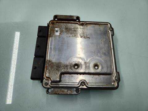Foto 3ª: Centralita Motor ECU Renault Master L2H2 HKA 3 5T 150CV 110KW [M9TD8] (2014)