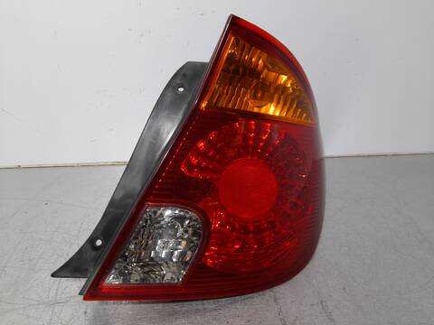 Piloto Trasero Derecho Hyundai Accent GL 5P 86CV 63KW