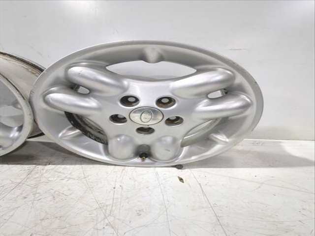 Foto 1ª: Juego LLantas Land Rover Freelander 2.0 TD4 4X4 109CV 80KW [204D3(M47D20)] (2004)