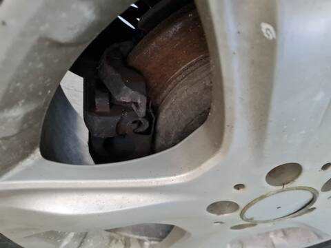 Foto 1ª: Pinza Freno Trasera Izquierdo Mercedes Clase ML 320 3.0 CDI W164) 224CV 165KW 164.122) [OM642940] (2005)
