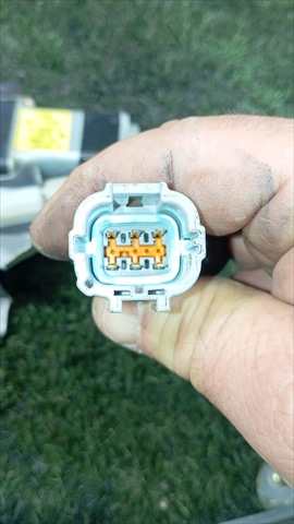 Foto 4ª: Elevalunas Eléctrico Delantero Izquierdo Nissan Navara 2.5 TD D22 133CV 4X4 [YD25] (2005)