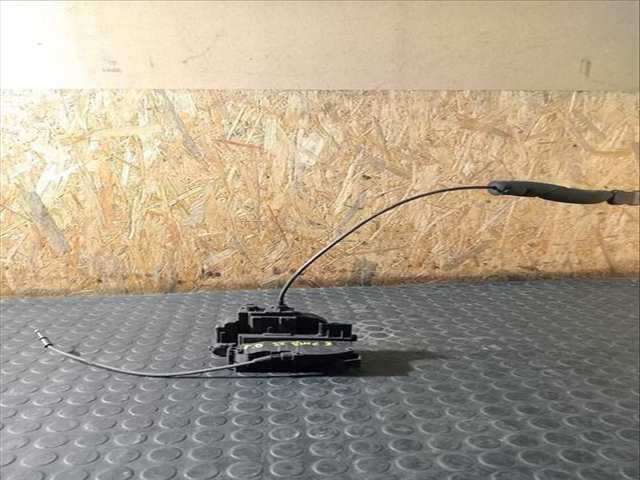 Foto 1ª: Cerradura Puerta Trasera Derecha Renault Scenic EMOTION 1 DCI DIESEL 106CV (2009)