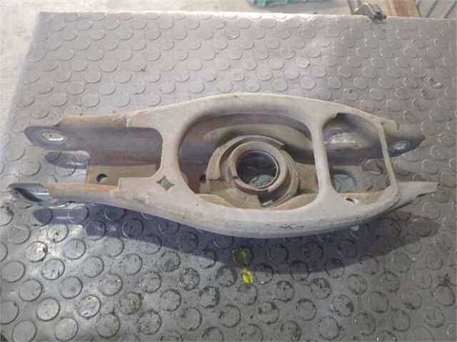Foto 3ª: Brazo Suspension Trasero Derecho Bmw Serie 1 114 2.0 120D [2.0 LTR. - 130 KW TURBODIESEL CAT] [N47 D20 C]