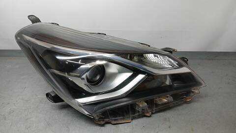 Foto 1ª: Faro Derecho Toyota Yaris 1.5 NSP131_) 112CV 82KW [2NR] (2019)