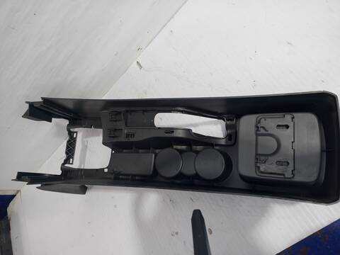 Foto 2ª: Consola Central Ford Focus TREND BERLINA 101CV 74KW [HWDA] (2006)