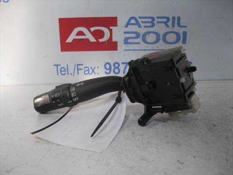 Foto 1ª: Mando Multifuncion Toyota Corolla 2.0 D-4D SOL 116CV 85KW [1CD-FTV] (2004)