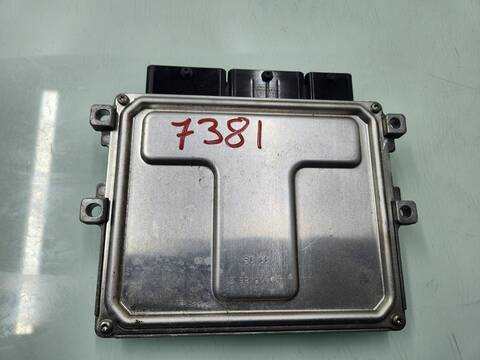 Foto 3ª: Centralita Motor ECU Renault Clio ZEN 89CV 66KW [H4B400] (2015)