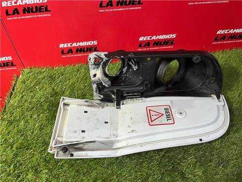 Foto 4ª: Tapa Exterior Combustible Mercedes Vito 109/111 CDI WORKER COMPACTA CDI CAT 114CV 84KW FURGON [R9M 503] (2018)