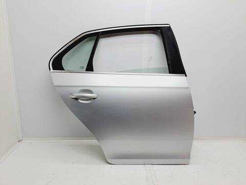 Puerta Trasera Derecha Volkswagen Jetta 2.0 TDI 140CV 103KW
