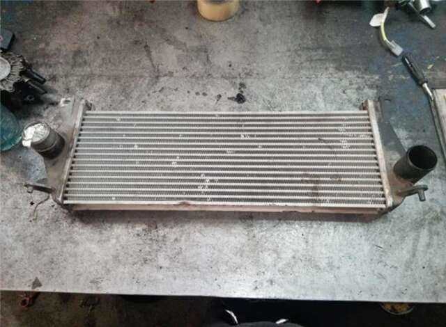 Foto 3ª: Intercooler Land Rover Defender 2.4 TD4 [244DT]
