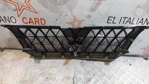 Foto 3ª: Rejilla Delantera Mitsubishi Montero 2.5 TD GLS PLUS 116CV 85KW [4D56] (2001)