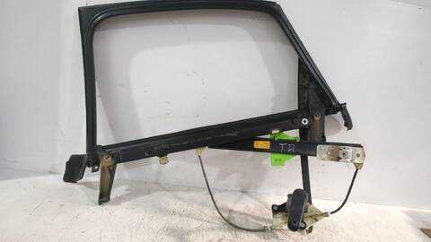 Foto 3ª: Elevalunas Manual Trasero Derecho Audi A4 1.9 TDI 130CV [AVF AWX] (2000)