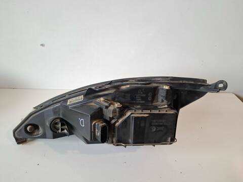 Faro Derecho Ford Focus AMBIENTE 1 16V CAT 101CV