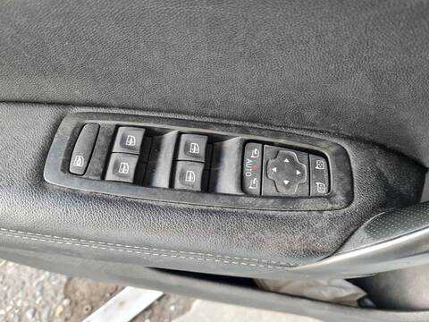 Foto 1ª: Botonera Elevalunas Renault Megane EXPERIENCE BERLINA 132CV 97KW IV BERLINA 5P [HF5 408] (2017)
