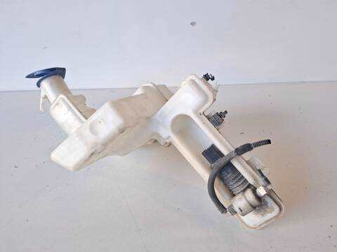 Foto 3ª: Deposito Limpiaparabrisas Volkswagen Passat ADVANCE PLUS 140CV (2005)