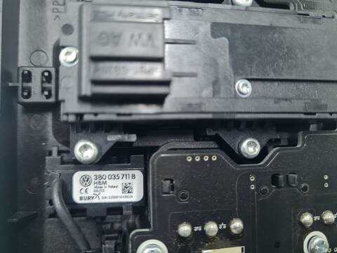 Foto 3ª: Luz Interior Volkswagen Tiguan SPORT BMT 150CV 110KW [DFGA] (2020)