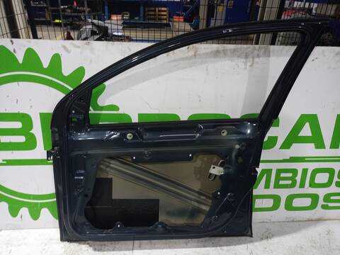 Foto 3ª: Puerta Delantera Derecha Volkswagen Golf ADVANCE 105CV 77KW [CAYC] (2012)