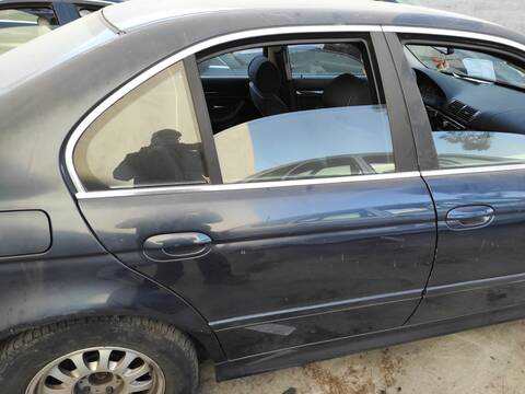 Puerta Trasera Derecha Bmw Serie 5 518 256D1 BERLINA