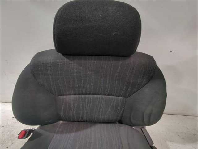 Foto 3ª: Asiento Delantero Izquierdo Toyota Auris 1.33 DUAL-VVTI NRE150_) 101CV [1NR-FE] (2006)
